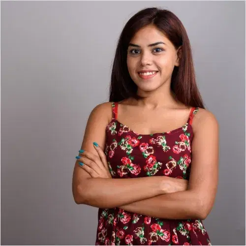 Farah M.